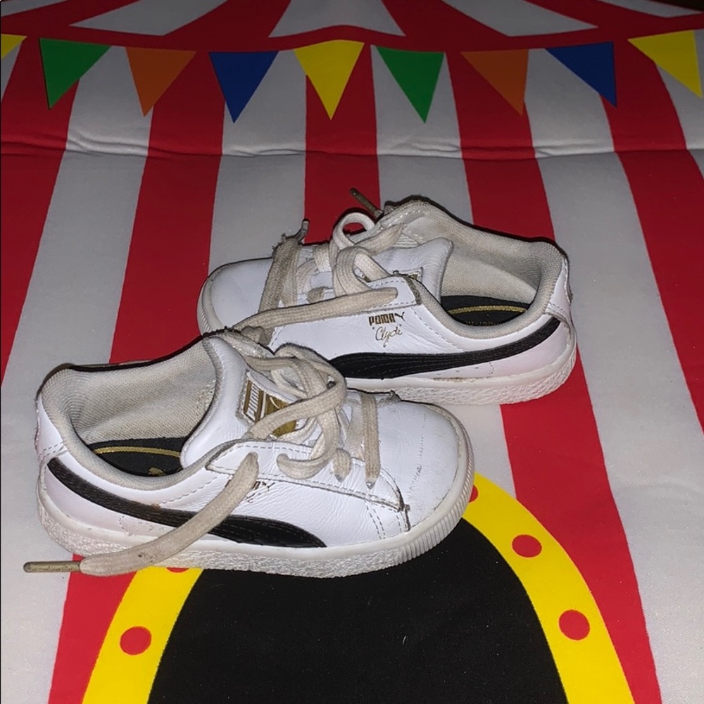 Puma sneakers
